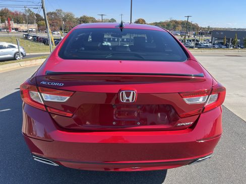 Used 2021 Honda Accord Sport image 8
