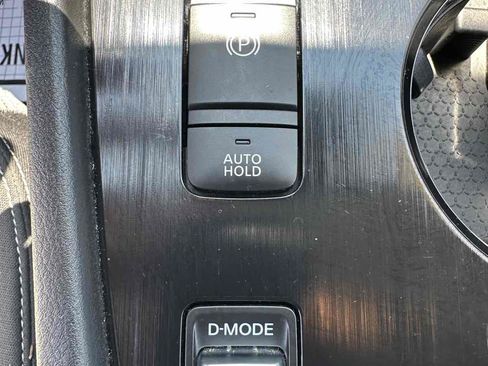 Used 2021 Nissan Rogue SV FWD image 21
