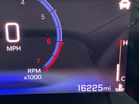 Used 2025 Chevrolet TrailBlazer LT w/ Driver Confidence Package image 38