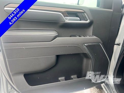 Used 2025 Chevrolet Silverado 1500 LT image 11