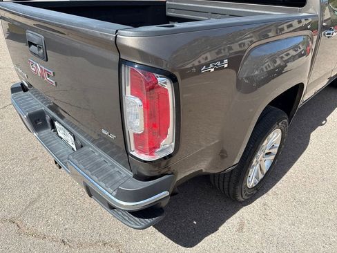 Used 2015 GMC Canyon SLT image 12