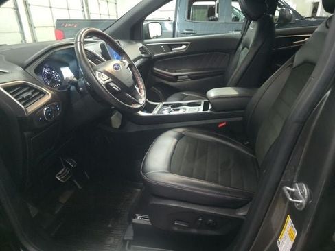 Used 2023 Ford Edge ST-Line w/ Class II Trailer Tow Package AWD/4WD image 15