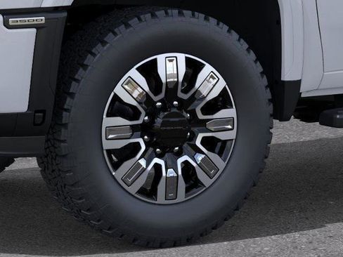 New 2026 GMC Sierra 3500 Denali w/ Denali Reserve Package AWD/4WD image 9