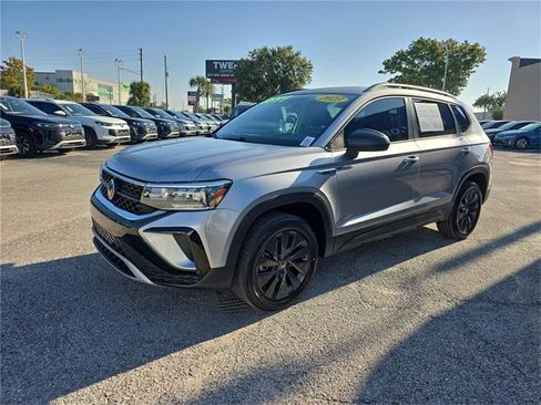 Used 2023 Volkswagen Taos S image 5