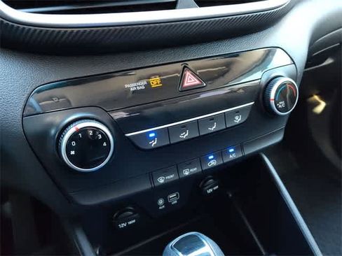 Used 2019 Hyundai Tucson SE image 20