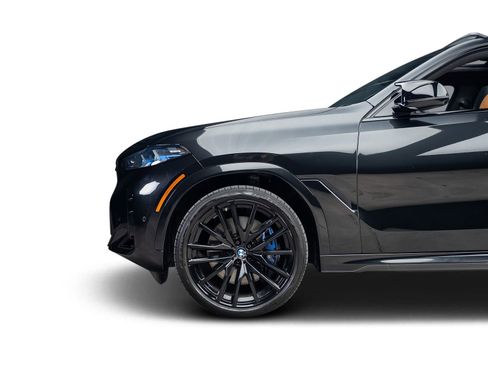 Used 2025 BMW X6 M60i w/ Parking Assistance Package image 26