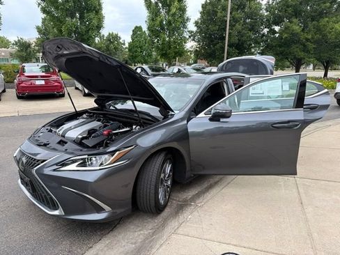 Used 2016 Lexus RX 450h AWD w/ Cold Weather Package image 10