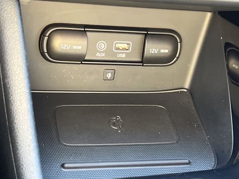 Used 2019 Kia Niro EX Premium w/ Sunroof Package image 34