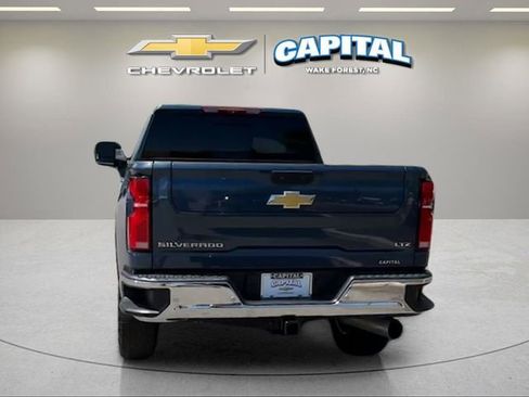 Used 2025 Chevrolet Silverado 2500 LTZ w/ LTZ Premium Package AWD/4WD image 4