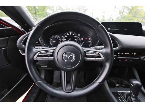 Used 2021 MAZDA MAZDA3 s image 13