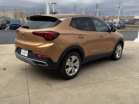 Used 2024 Buick Encore GX Preferred image 3