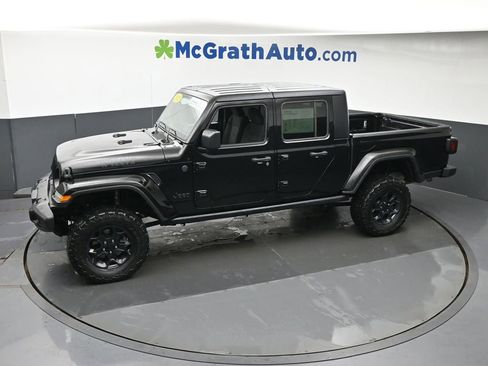 Used 2023 Jeep Gladiator Willys image 18