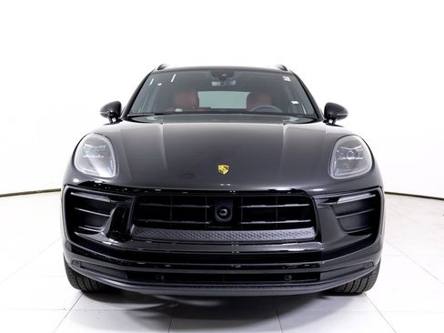 New 2026 Porsche Macan image 29