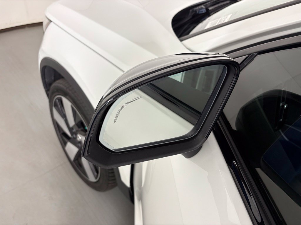 Used 2023 Volvo C40 P8 Recharge Ultimate w/ Protection Package Premier AWD/4WD image 12