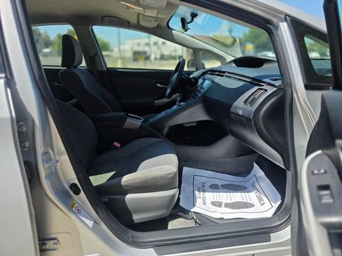 Used 2013 Toyota Prius Two FWD image 35