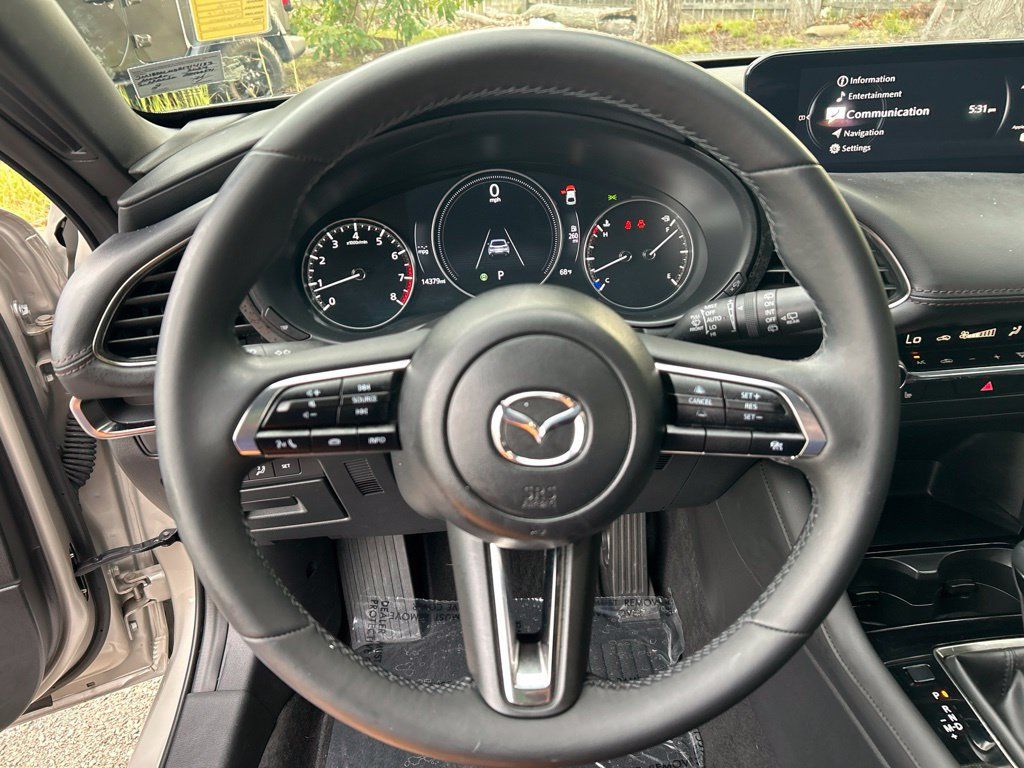 Used 2024 MAZDA MAZDA3 s FWD image 16