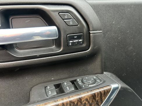 Used 2021 GMC Sierra 3500 Denali w/ Denali Ultimate Package image 12