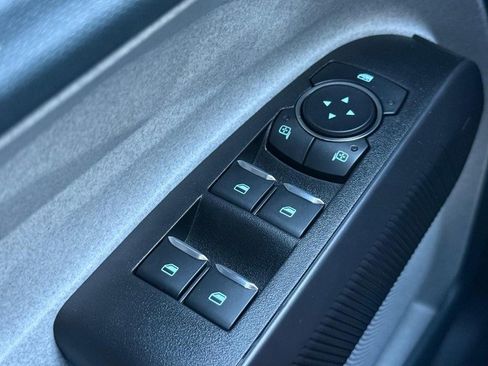 New 2025 Ford Maverick XLT w/ Equipment Group 301A image 17