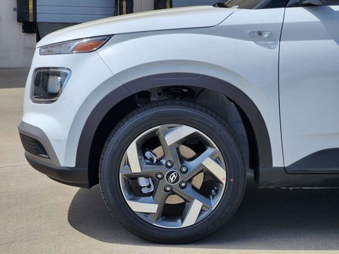 New 2026 Hyundai Venue SEL image 7