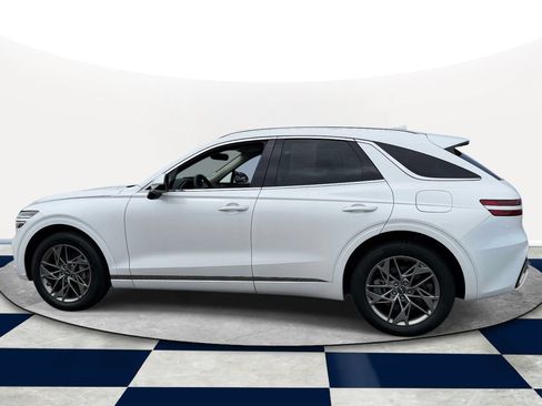 Certified 2025 Genesis GV70 2.5T AWD/4WD image 3