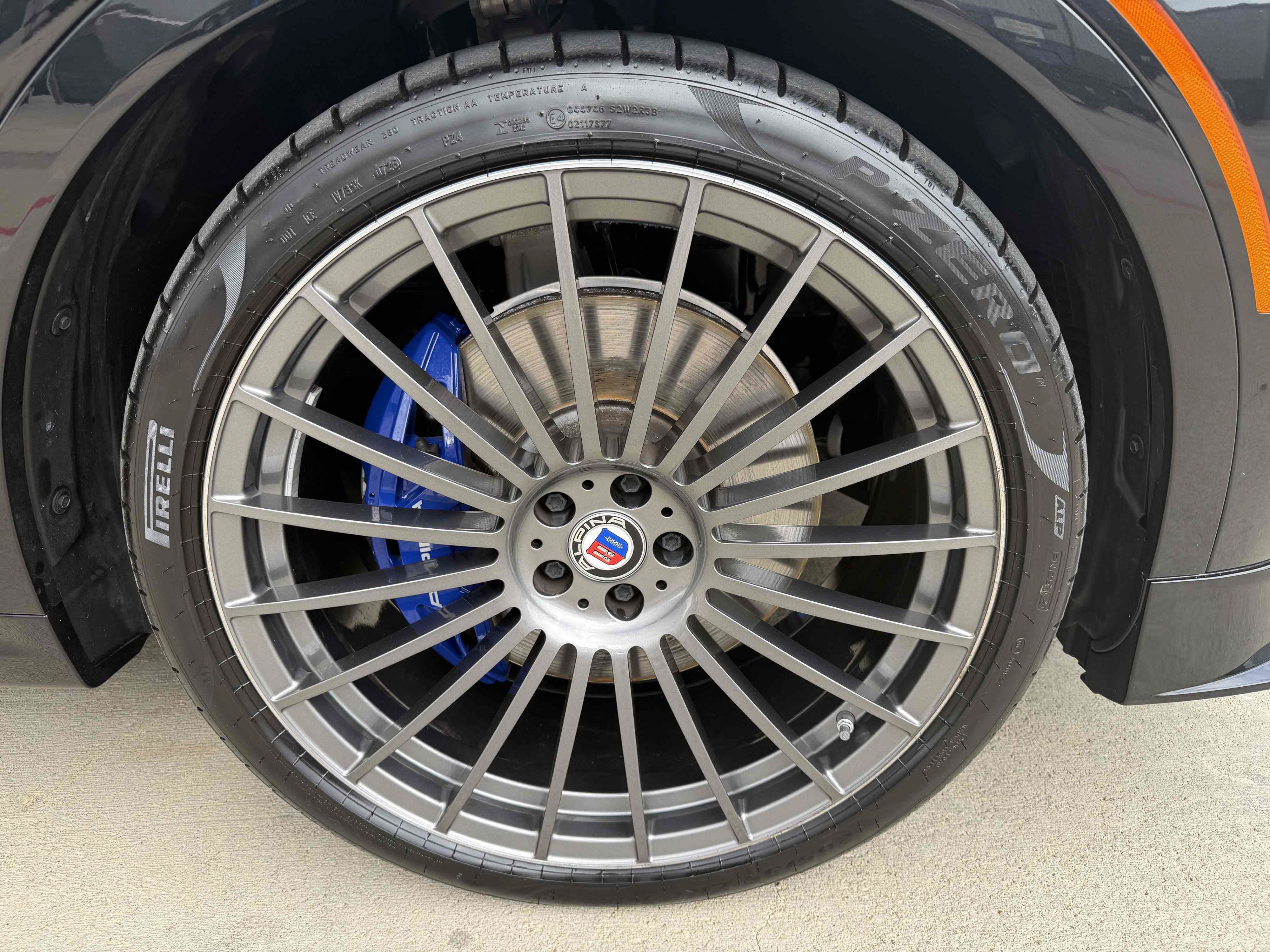 Used 2025 BMW ALPINA XB7 AWD/4WD image 38
