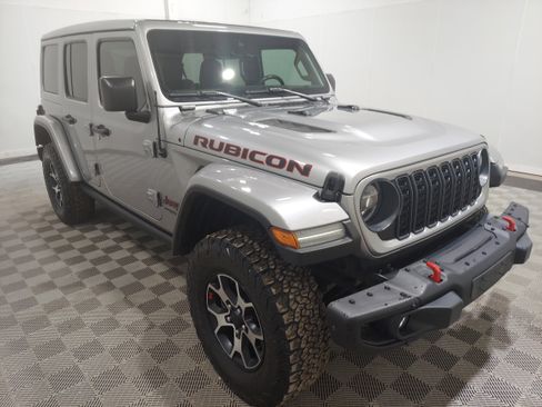 Used 2021 Jeep Wrangler Unlimited Rubicon w/ Uconnect 4C Nav & Sound Group AWD/4WD image 4