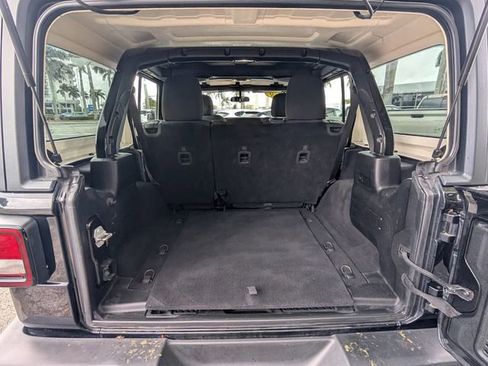 Used 2020 Jeep Wrangler Unlimited Sport image 12