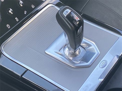Used 2020 Land Rover Range Rover Evoque S image 16