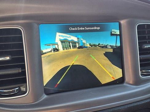 Used 2023 Dodge Charger SXT image 5