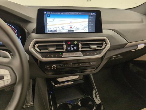 Used 2024 BMW X3 sDrive30i w/ Convenience Package RWD image 23