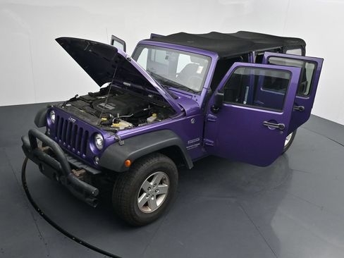 Used 2018 Jeep Wrangler Unlimited Sport S AWD/4WD image 26
