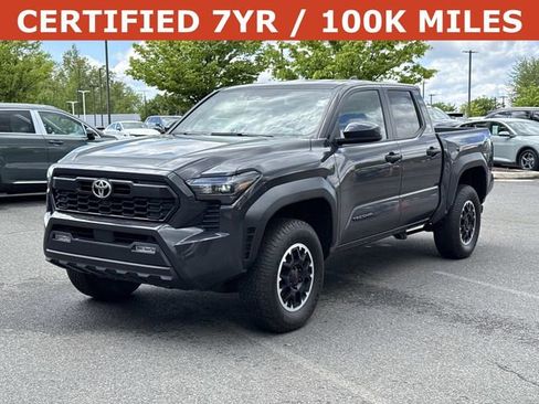 Used 2024 Toyota Tacoma TRD Off-Road AWD/4WD image 5