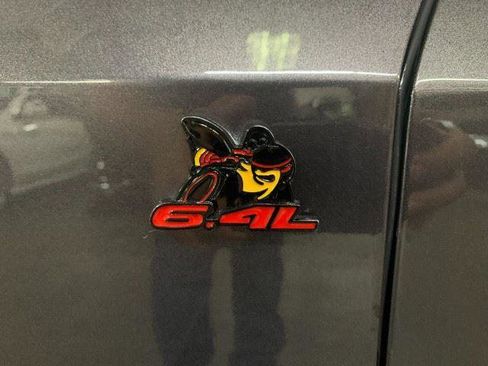Used 2018 Dodge Challenger R/T Scat Pack w/ Leather Interior Group RWD image 10