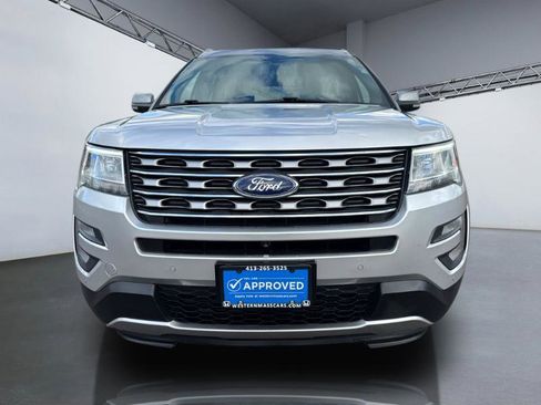 Used 2017 Ford Explorer Limited image 8