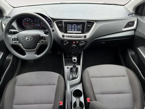 Used 2022 Hyundai Accent SE FWD image 12