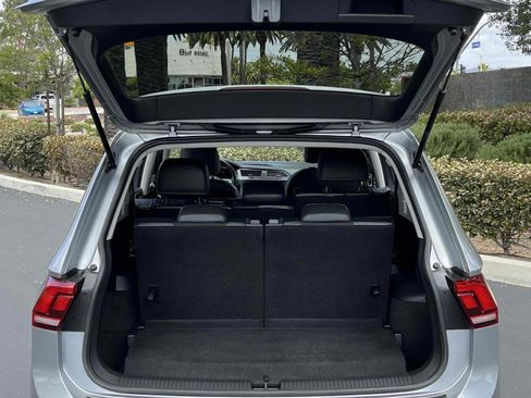 Used 2023 Volkswagen Tiguan SE FWD image 54