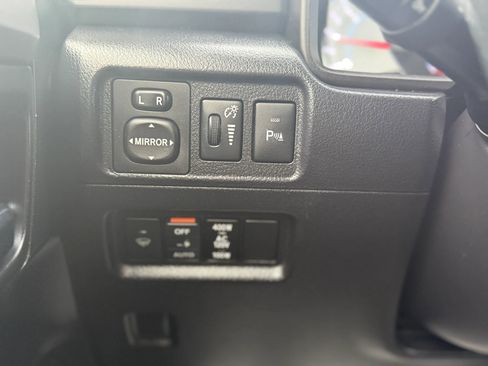 Used 2016 Toyota 4Runner Limited image 24