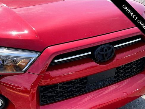 Used 2024 Toyota 4Runner SR5 Premium w/ Moonroof Package AWD/4WD image 33