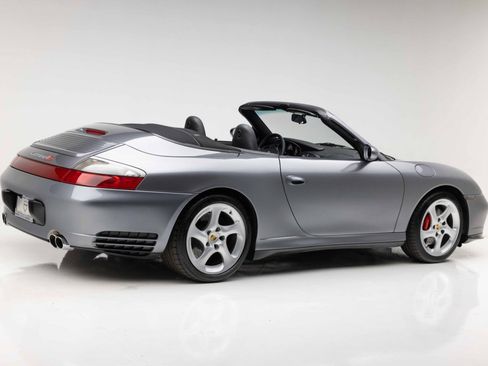 Used 2004 Porsche 911 Carrera 4 AWD/4WD image 19