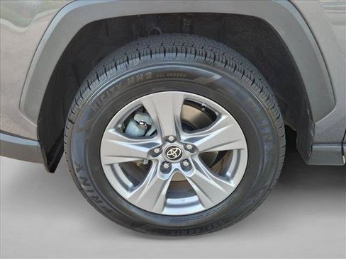 Used 2022 Toyota RAV4 LE AWD/4WD image 22