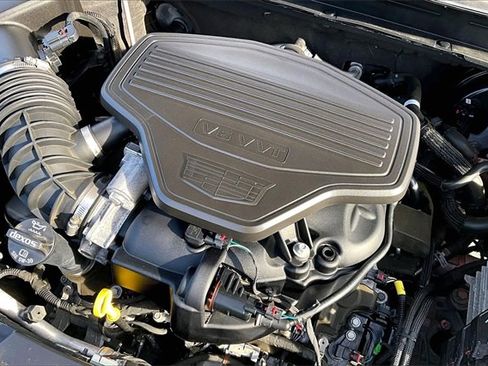 Used 2022 Cadillac XT5 Premium Luxury image 28