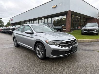 Used 2024 Volkswagen Jetta SE