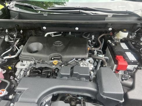 Used 2025 Toyota RAV4 XLE w/ Convenience Package AWD/4WD image 8
