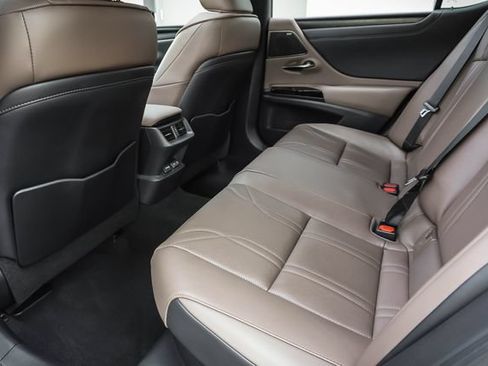 Certified 2025 Lexus ES 300h w/ Accessory Package (Z2) FWD image 21