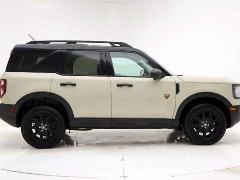 Used 2025 Ford Bronco Sport Badlands AWD/4WD image 3