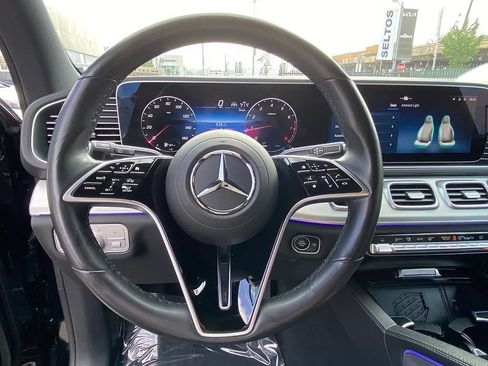 Used 2025 Mercedes-Benz GLE 350 4MATIC image 17