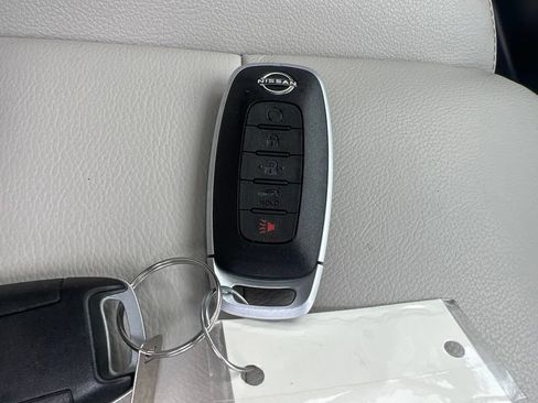Certified 2023 Nissan Rogue SL AWD/4WD image 27