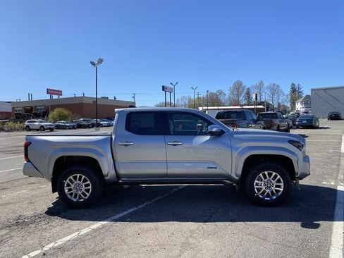 New 2026 Toyota Tacoma Limited AWD/4WD image 2