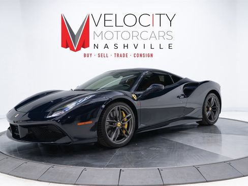 Used 2017 Ferrari 488 GTB image 2