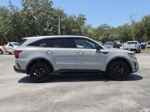 Used 2022 Kia Sorento SX AWD/4WD image 4